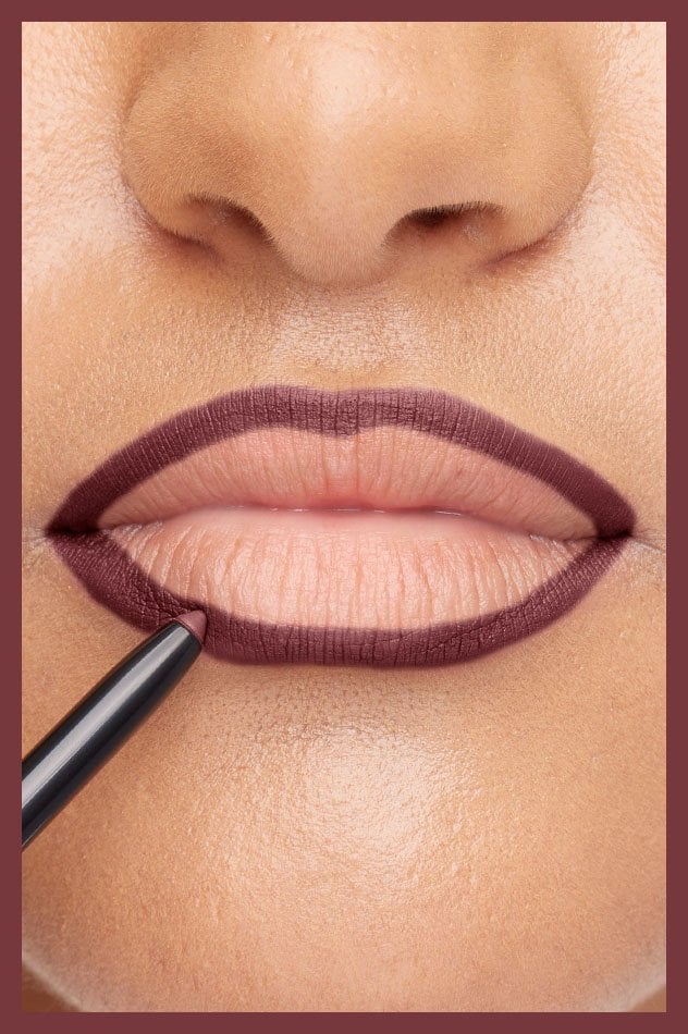 Color Sensational® Shaping Lip Liner Divine Wine - Image 4