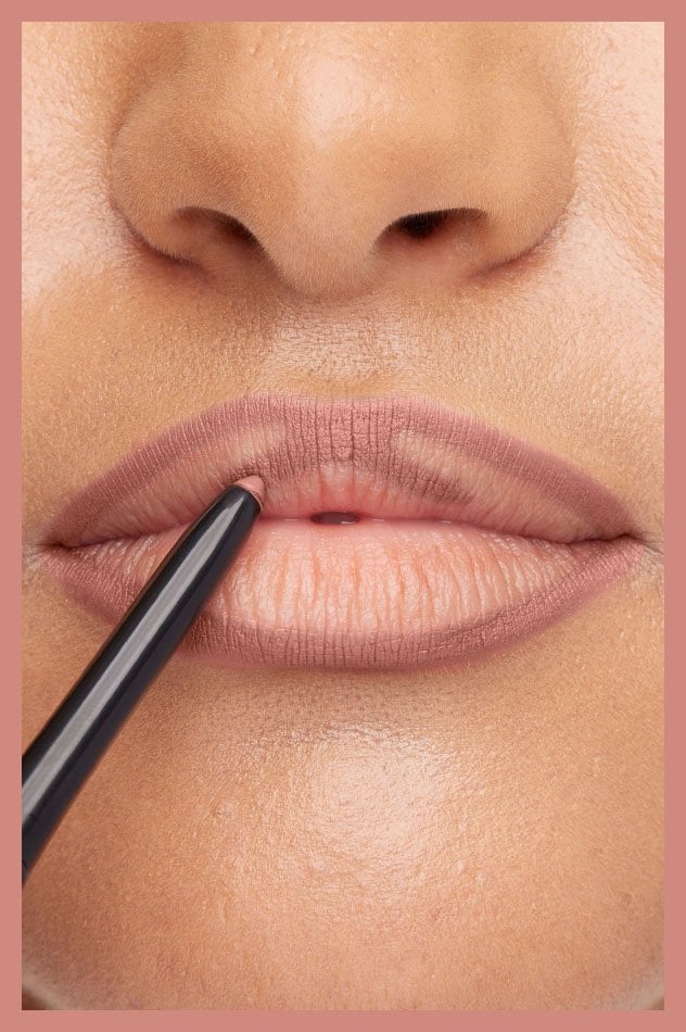 Color Sensational® Shaping Lip Liner Purely Nude - Image 4
